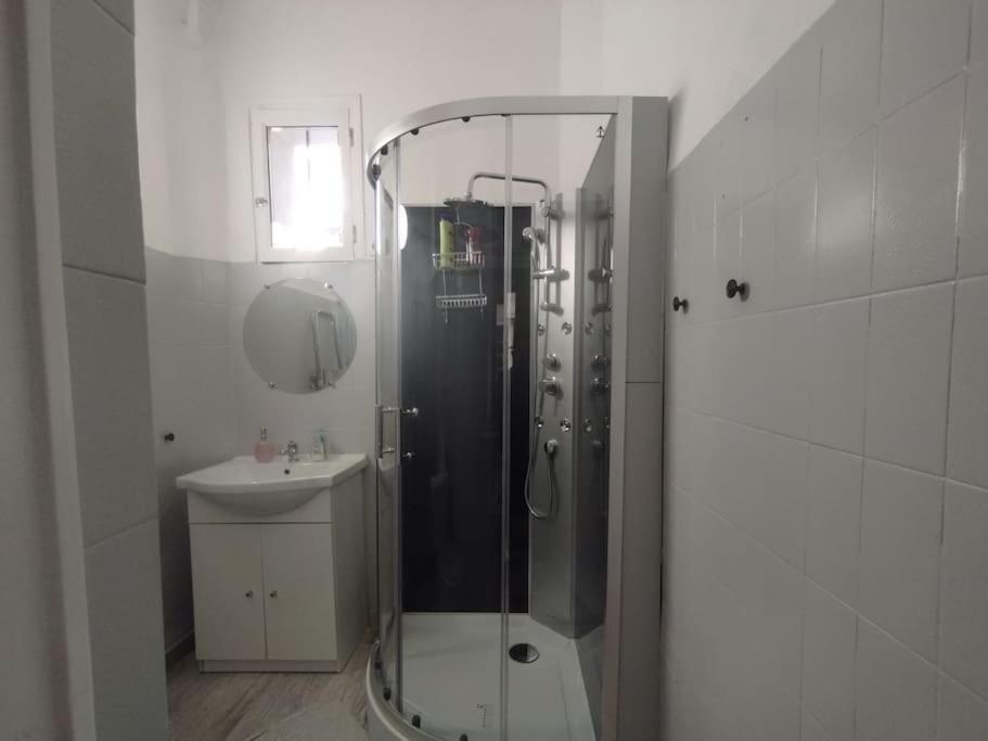 Appartement En Plein Centre. 卡庞特拉 外观 照片